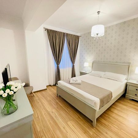 Royal Moonlight Apartment Mamaia Exterior foto